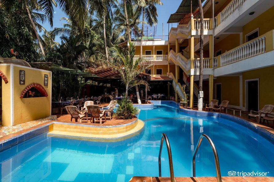 Castle House Calangute Hotel Exterior photo